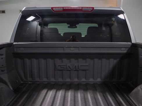 Used 2024 GMC Sierra 1500 SLE image 30