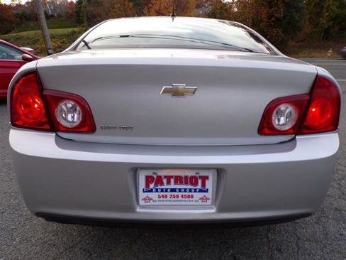 Used 2011 Chevrolet Malibu LS image 6