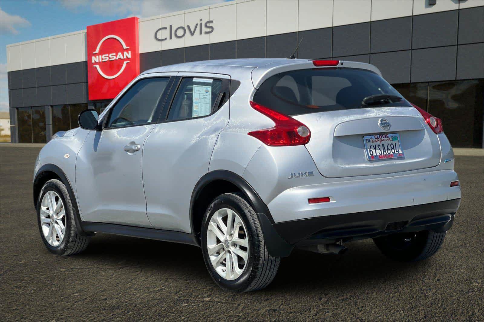 Used 2013 Nissan Juke S FWD image 9