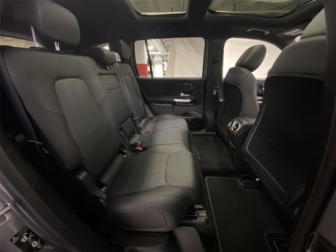 Used 2023 Mercedes-Benz EQB 250+ image 29