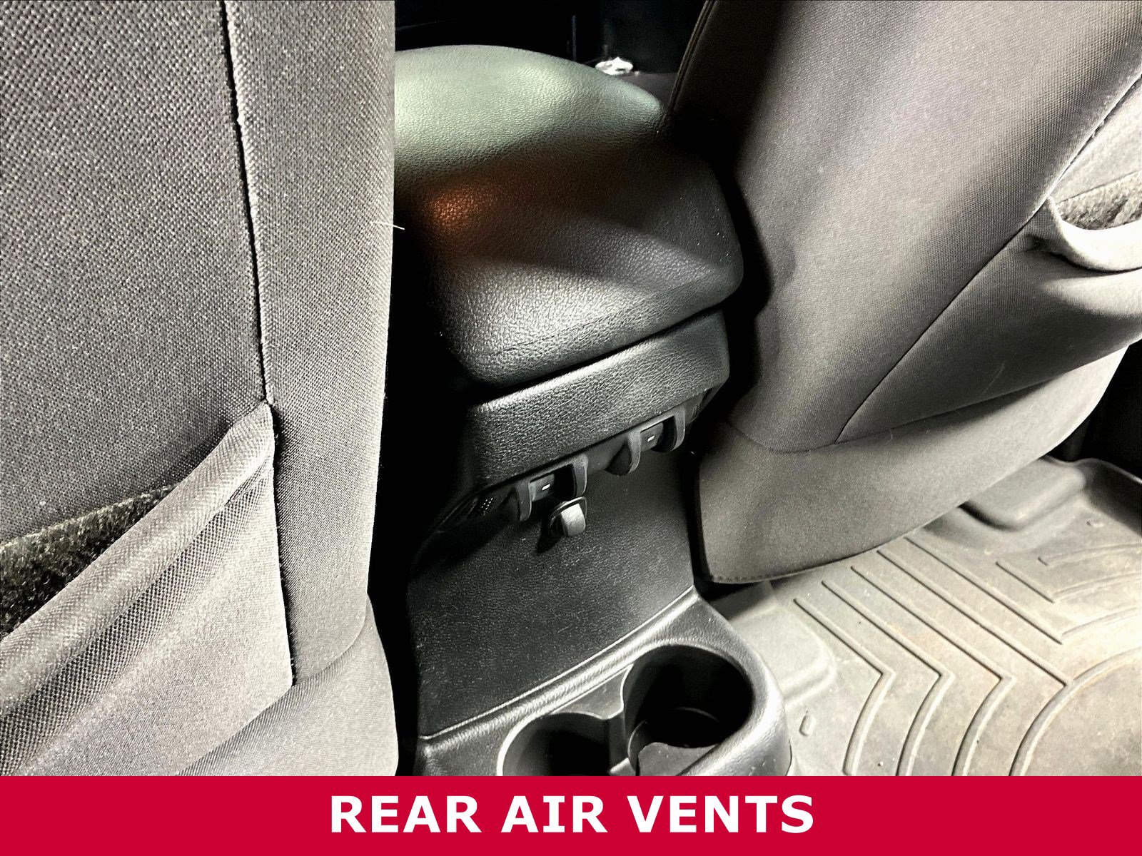 Used 2013 Jeep Wrangler Unlimited Sport AWD/4WD image 10