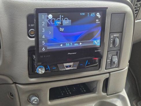 Used 2005 Chevrolet Astro Passenger w/ LS Preferred Equipment Group image 19