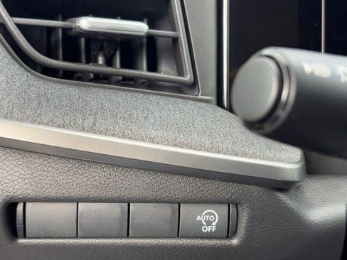 New 2026 Nissan Kicks SV image 28