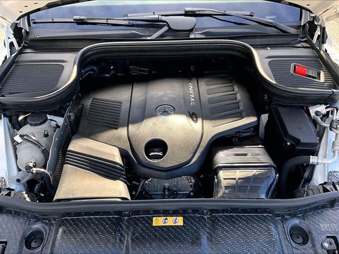 Used 2021 Mercedes-Benz GLS 450 4MATIC image 31