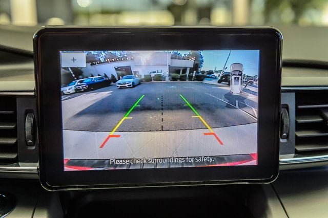 Used 2022 Ford Explorer XLT w/ Equipment Group 202A RWD image 26