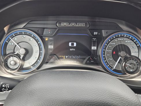 Used 2022 RAM 1500 Limited RWD image 17