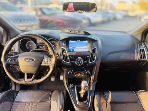 Used 2017 Ford Focus ST w/ Equipment Group 401A image 23