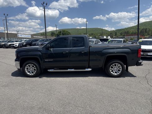 Used 2018 GMC Sierra 1500 SLE w/ SLE Value Package AWD/4WD image 7