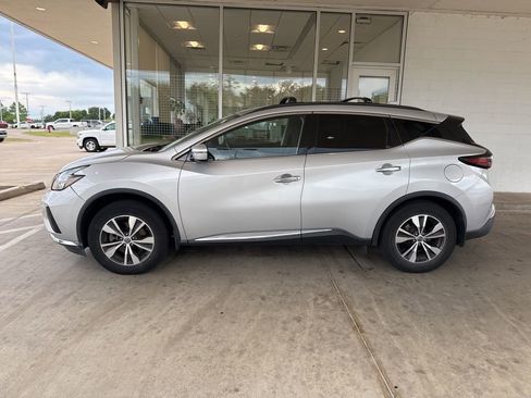 Used 2019 Nissan Murano SV FWD image 4