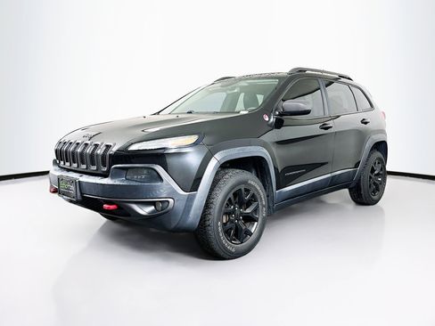 Used 2014 Jeep Cherokee Trailhawk w/ Leather Interior Group image 3