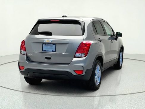 Used 2020 Chevrolet Trax LS w/ Tint and Cruise Package FWD image 5
