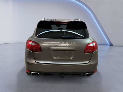 Used 2012 Porsche Cayenne S AWD/4WD image 7