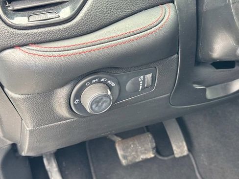 Used 2024 Dodge Durango GT image 29