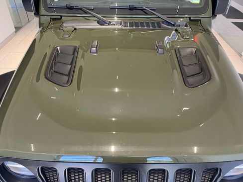 Used 2021 Jeep Wrangler Rubicon AWD/4WD image 18