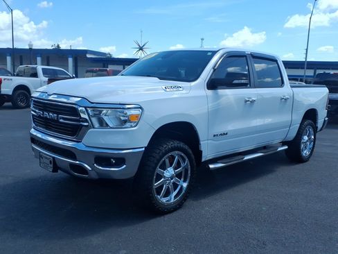 Used 2019 RAM 1500 Big Horn AWD/4WD image 1