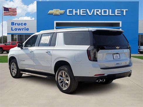 New 2026 Chevrolet Suburban Premier w/ Sun And Tow Package image 3