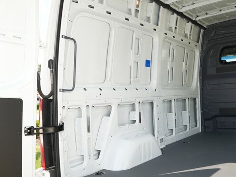 New 2025 Mercedes-Benz Sprinter 2500 image 29