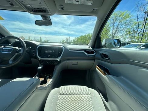 Used 2019 GMC Acadia SLE FWD image 28