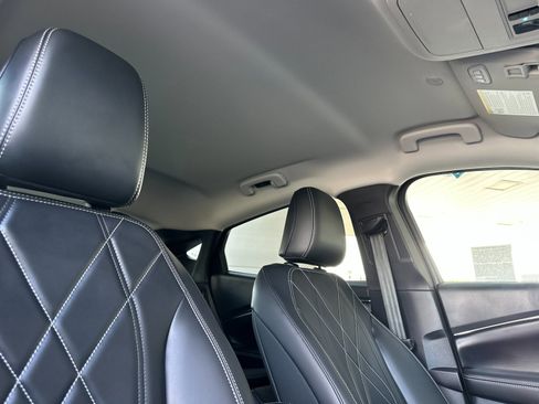 Certified 2025 Ford Mustang Mach-E Select w/ Comfort Package Lite image 17