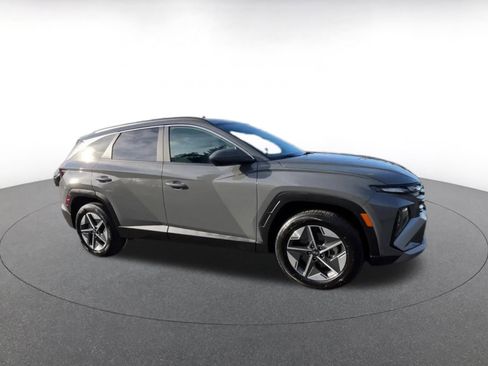 Used 2025 Hyundai Tucson SEL image 2