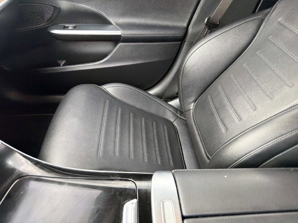 Used 2022 Mercedes-Benz C 300 Sedan image 17