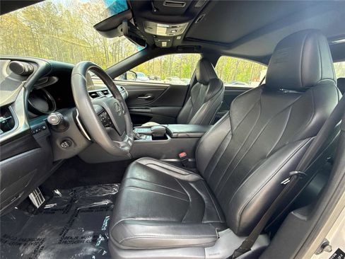 Used 2019 Lexus ES 350 F Sport w/ Accessory Package 2 FWD image 11