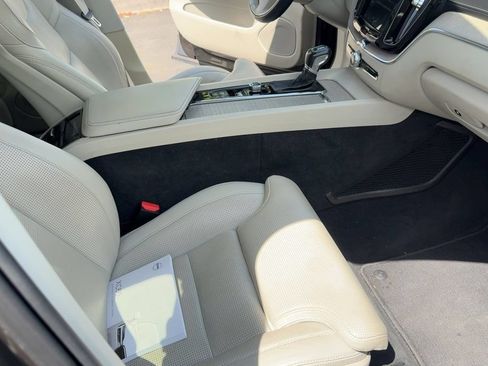 Used 2019 Volvo XC60 T6 Inscription AWD/4WD image 15