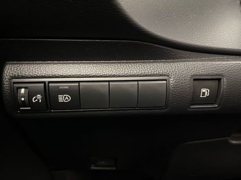 Certified 2023 Toyota Corolla LE w/ Carpet Mat Package (TMS) FWD image 28