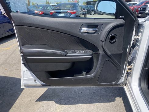 Used 2023 Dodge Charger SXT RWD image 15
