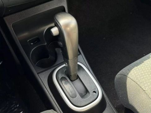 Used 2011 Nissan Versa 1.8 S FWD image 22