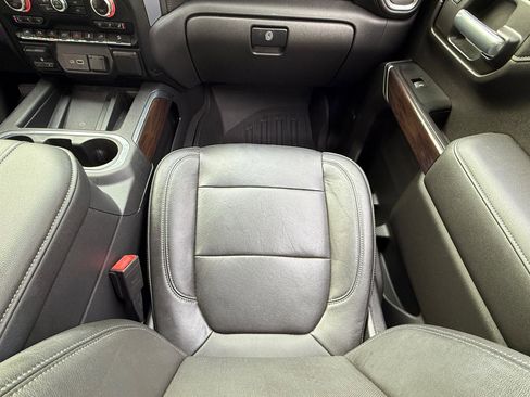 Used 2019 GMC Sierra 1500 SLT w/ SLT Premium Plus Package image 32