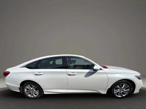 Used 2019 Honda Accord LX image 4