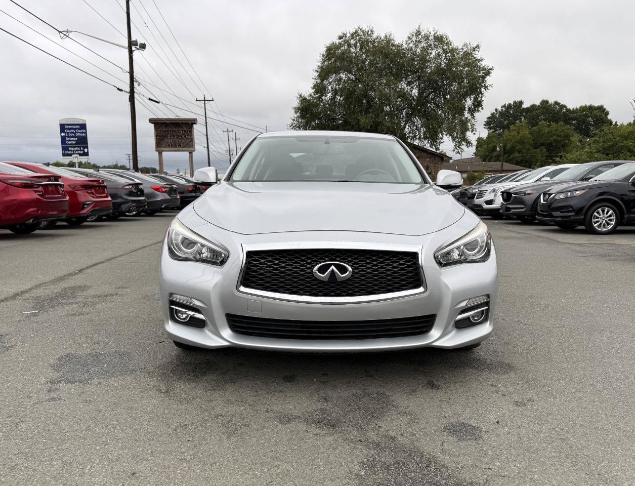 Used 2015 INFINITI Q50 Premium w/ Spare Tire Package RWD image 2