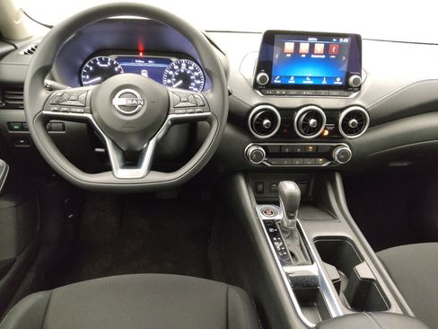 Used 2025 Nissan Sentra SV FWD image 22