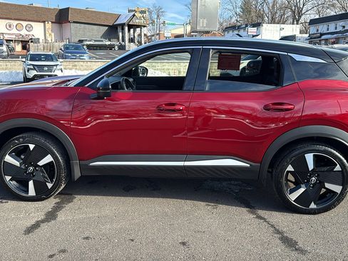 Certified 2025 Nissan Kicks SR image 4