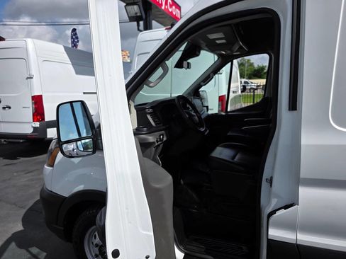 Used 2020 Ford Transit 250 Medium Roof AWD w/ Load Area Protection Package image 16