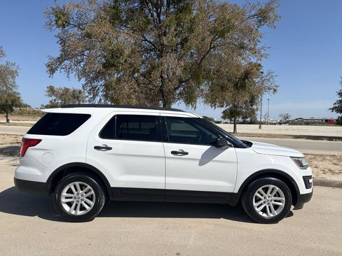 Used 2017 Ford Explorer FWD image 56