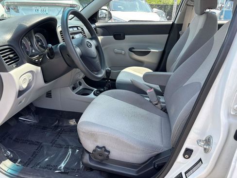 Used 2009 Hyundai Accent GLS image 6