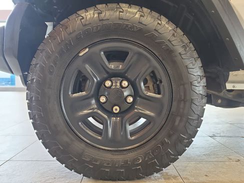 Used 2023 Jeep Wrangler Sport AWD/4WD image 12