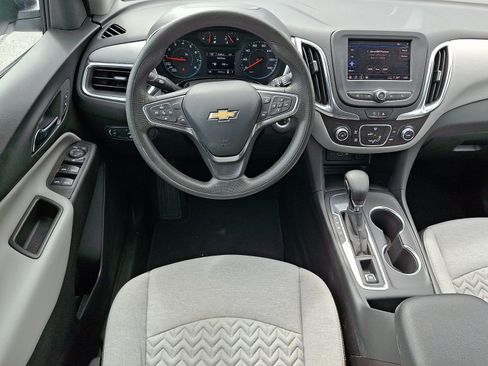 Certified 2024 Chevrolet Equinox LS FWD image 12