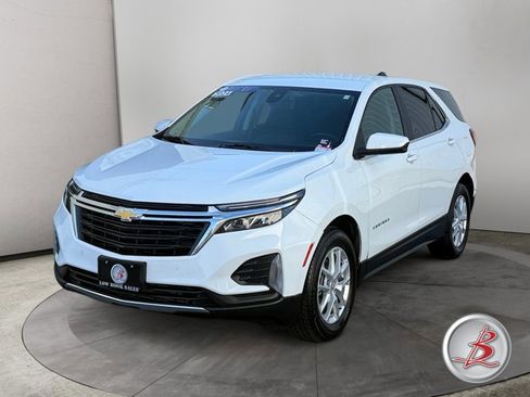 Used 2024 Chevrolet Equinox LT AWD/4WD image 3