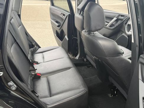 Used 2015 Subaru Forester 2.5i Limited AWD/4WD image 16