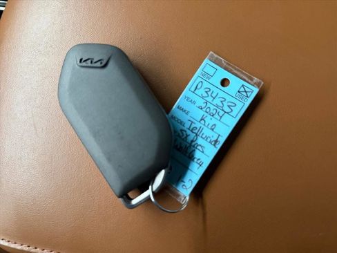 Used 2024 Kia Telluride SX Prestige X-Line image 29