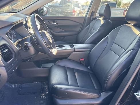 Used 2023 Nissan Rogue SL image 14
