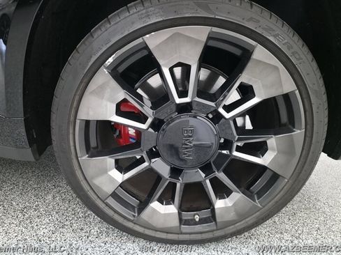 Used 2023 BMW XM AWD/4WD image 15