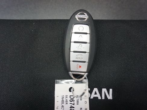 Used 2019 Nissan Altima 2.5 SR FWD image 15