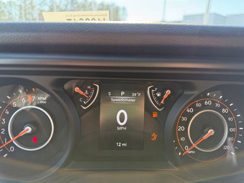 New 2026 Jeep Gladiator Sport image 15