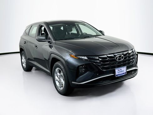 Used 2024 Hyundai Tucson SE AWD/4WD image 3
