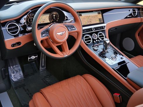 New 2026 Bentley Continental GTC image 2