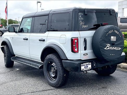New 2026 Ford Bronco Outer Banks AWD/4WD image 3